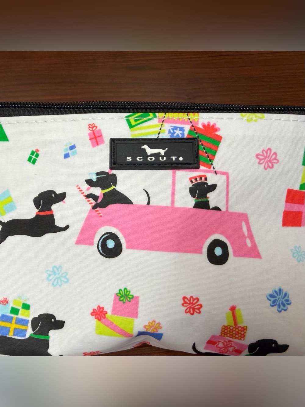 Scout Pouch with Dog Pattern - Picture 4 of 4